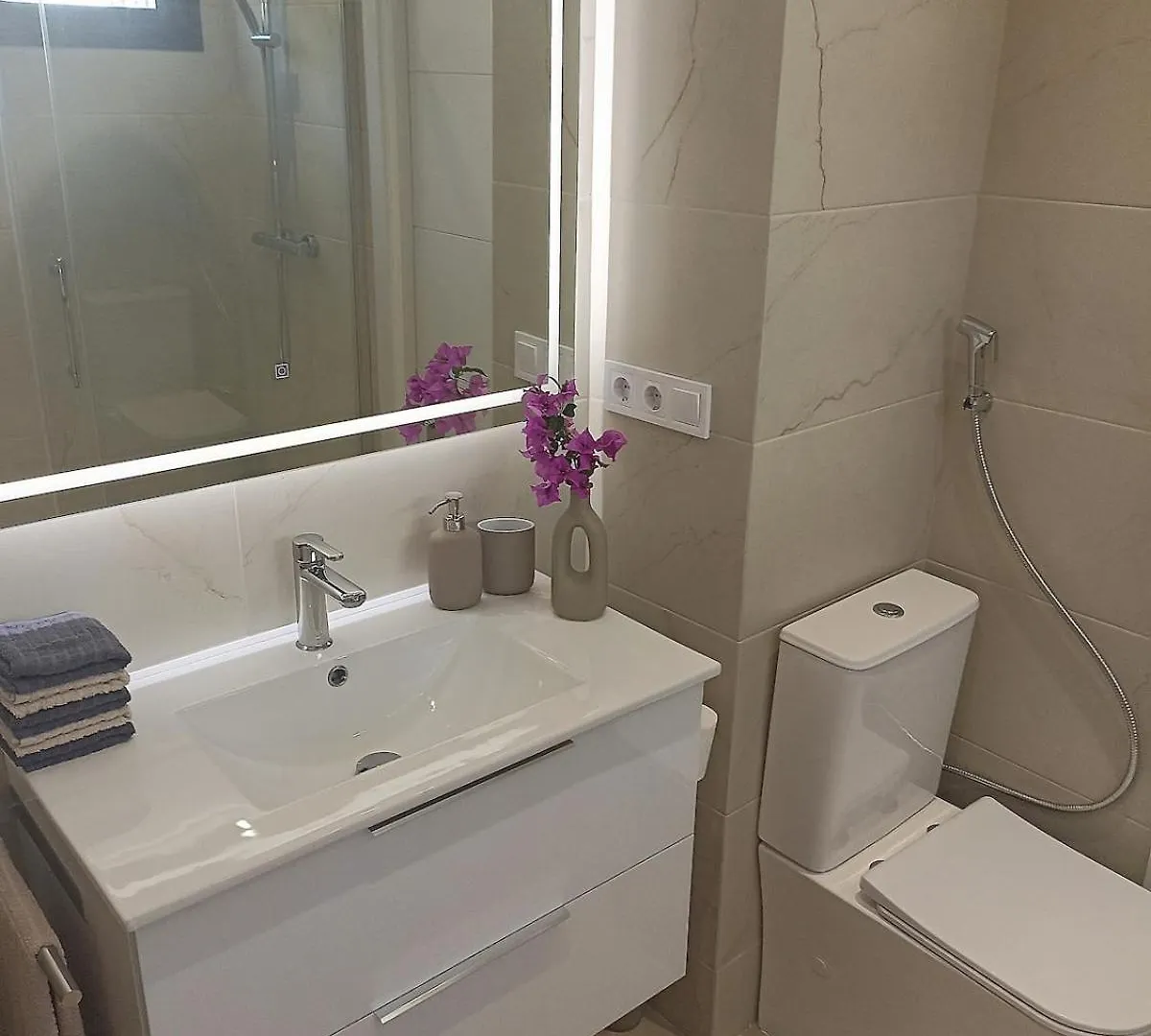 Centrico Apartamento Con Piscina Y Parking トレモリノス 0*,  スペイン