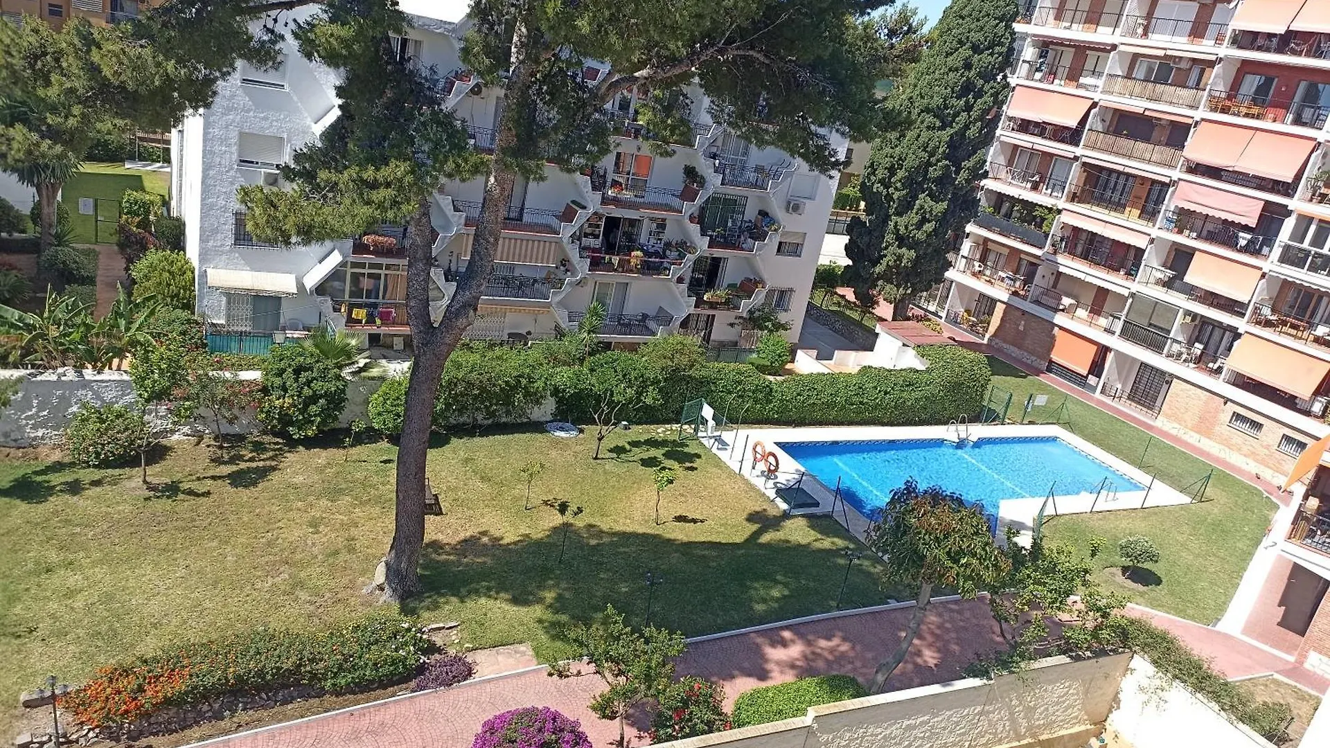 Centrico Apartamento Con Piscina Y Parking トレモリノス アパート