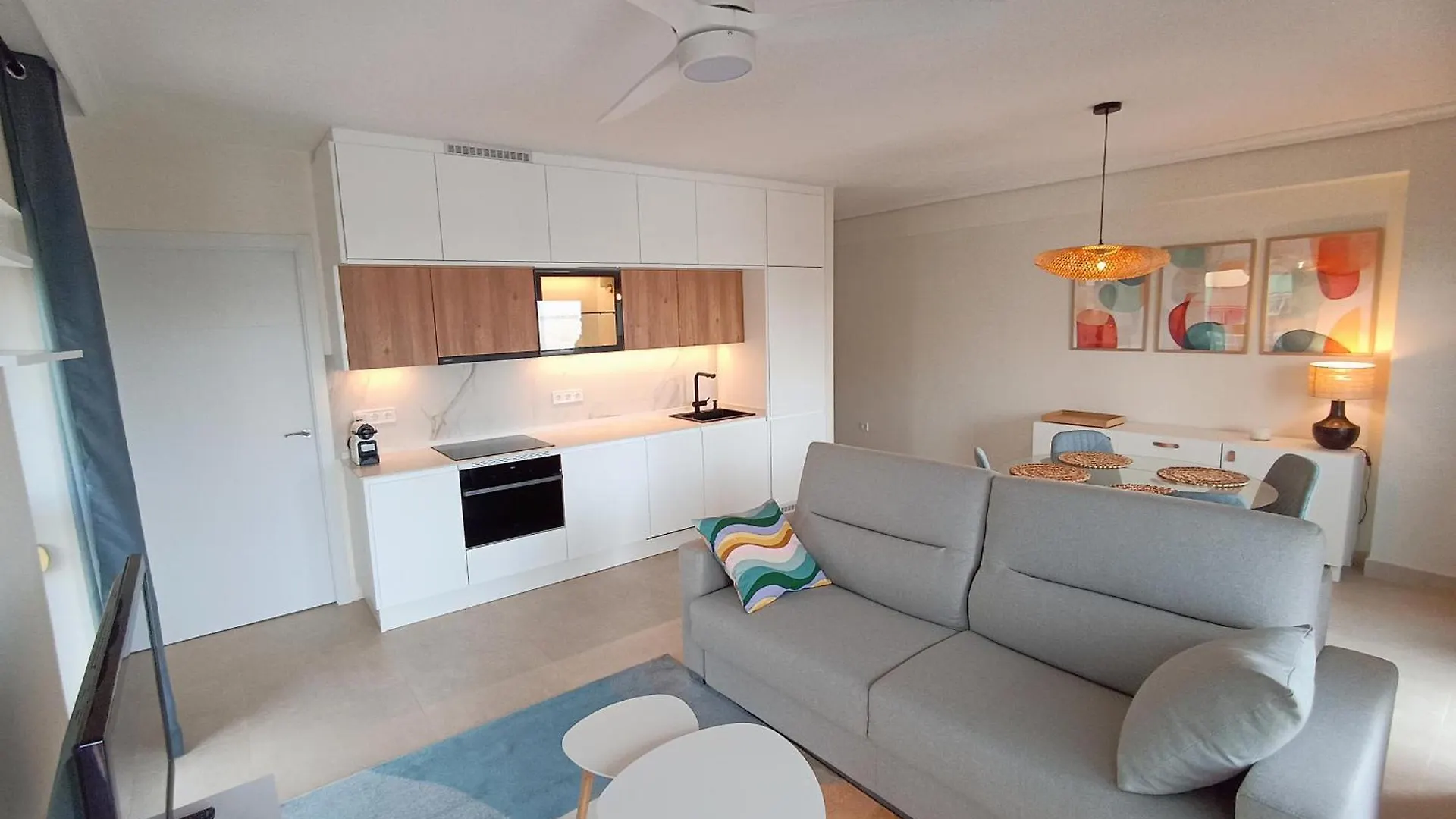 Centrico Apartamento Con Piscina Y Parking トレモリノス